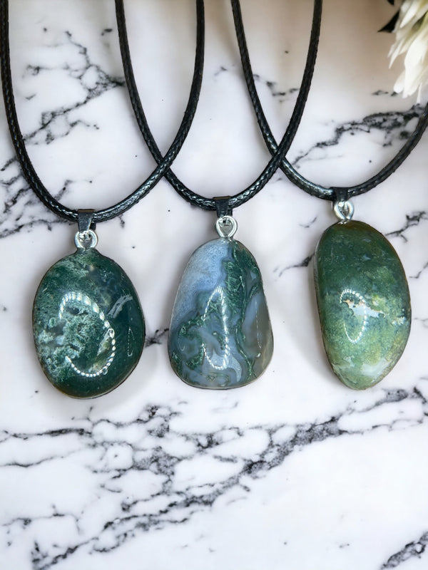 Green Moss Agate Crystal Pendant Necklace