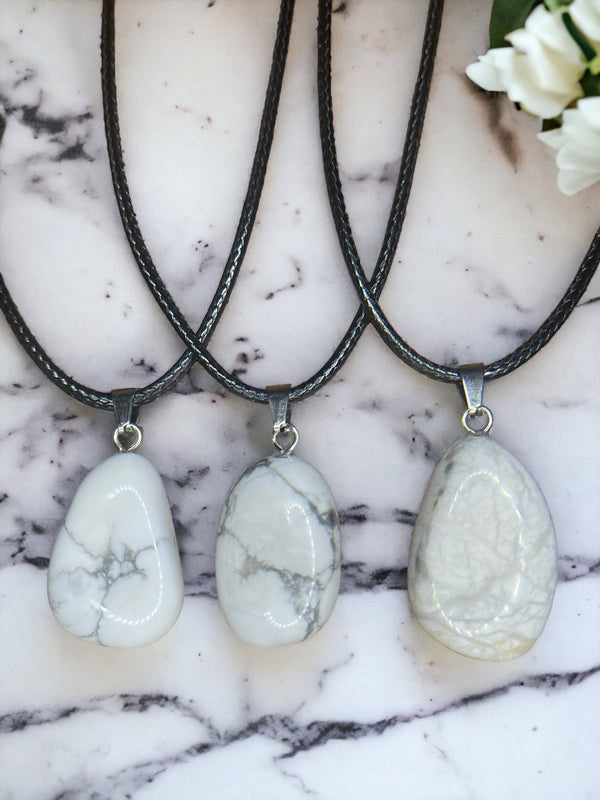 Howelite Crystal Pendant Necklace